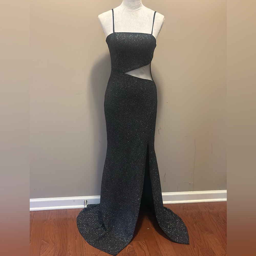 Elegant Black Simmer Gown